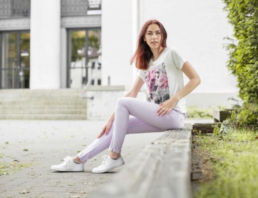 damen-outfit-trendfarbe-flieder