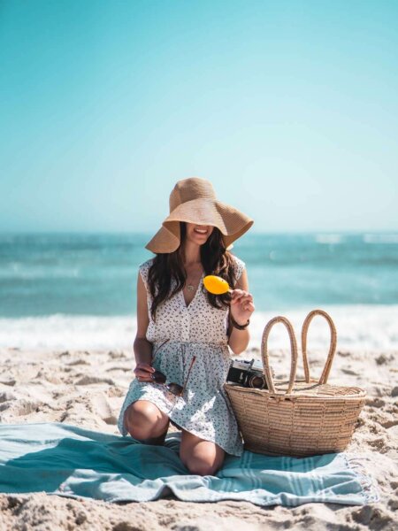 Weniger schwitzen: die richtige Kleidung für heiße Tage