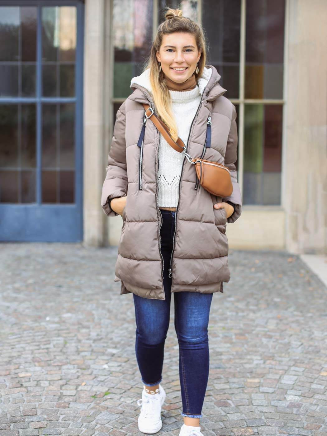 damen-winterjacke-trendfarbe