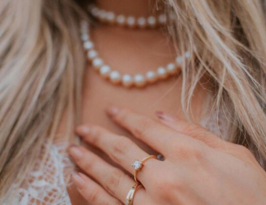 schmuck-tragen-hochzeit