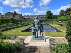 Blick auf den Princess Diana Memorial Garden in London